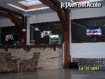 [P13] vedere din holul central spre lobby bar-Mistral Resort Moieciu de Sus » foto by chesoiu.george
 - 
<span class="allrVoted glyphicon glyphicon-heart hidden" id="av176725"></span>
<a class="m-l-10 hidden" id="sv176725" onclick="voting_Foto_DelVot(,176725,6845)" role="button">șterge vot <span class="glyphicon glyphicon-remove"></span></a>
<a id="v9176725" class=" c-red"  onclick="voting_Foto_SetVot(176725)" role="button"><span class="glyphicon glyphicon-heart-empty"></span> <b>LIKE</b> = Votează poza</a> <img class="hidden"  id="f176725W9" src="/imagini/loader.gif" border="0" /><span class="AjErrMes hidden" id="e176725ErM"></span>