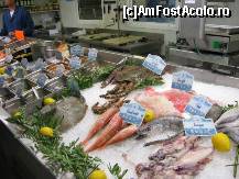 [P01] Fructe de mare la piata din Honfleur » foto by dorgo
 - 
<span class="allrVoted glyphicon glyphicon-heart hidden" id="av112957"></span>
<a class="m-l-10 hidden" id="sv112957" onclick="voting_Foto_DelVot(,112957,6862)" role="button">șterge vot <span class="glyphicon glyphicon-remove"></span></a>
<a id="v9112957" class=" c-red"  onclick="voting_Foto_SetVot(112957)" role="button"><span class="glyphicon glyphicon-heart-empty"></span> <b>LIKE</b> = Votează poza</a> <img class="hidden"  id="f112957W9" src="/imagini/loader.gif" border="0" /><span class="AjErrMes hidden" id="e112957ErM"></span>