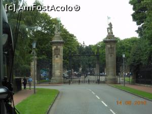 [P18] Edinborgh - O veche și foarte frumoasă poartă.  » foto by iulianic
 - 
<span class="allrVoted glyphicon glyphicon-heart hidden" id="av849889"></span>
<a class="m-l-10 hidden" id="sv849889" onclick="voting_Foto_DelVot(,849889,6898)" role="button">șterge vot <span class="glyphicon glyphicon-remove"></span></a>
<a id="v9849889" class=" c-red"  onclick="voting_Foto_SetVot(849889)" role="button"><span class="glyphicon glyphicon-heart-empty"></span> <b>LIKE</b> = Votează poza</a> <img class="hidden"  id="f849889W9" src="/imagini/loader.gif" border="0" /><span class="AjErrMes hidden" id="e849889ErM"></span>
