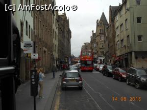 [P20] Edinborgh - Cu autocarul pe străzile orașului vechi.  » foto by iulianic
 - 
<span class="allrVoted glyphicon glyphicon-heart hidden" id="av849891"></span>
<a class="m-l-10 hidden" id="sv849891" onclick="voting_Foto_DelVot(,849891,6898)" role="button">șterge vot <span class="glyphicon glyphicon-remove"></span></a>
<a id="v9849891" class=" c-red"  onclick="voting_Foto_SetVot(849891)" role="button"><span class="glyphicon glyphicon-heart-empty"></span> <b>LIKE</b> = Votează poza</a> <img class="hidden"  id="f849891W9" src="/imagini/loader.gif" border="0" /><span class="AjErrMes hidden" id="e849891ErM"></span>
