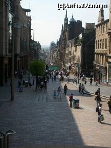 [P17] Buchanan Street » foto by laurentiucapac
 - 
<span class="allrVoted glyphicon glyphicon-heart hidden" id="av114406"></span>
<a class="m-l-10 hidden" id="sv114406" onclick="voting_Foto_DelVot(,114406,6898)" role="button">șterge vot <span class="glyphicon glyphicon-remove"></span></a>
<a id="v9114406" class=" c-red"  onclick="voting_Foto_SetVot(114406)" role="button"><span class="glyphicon glyphicon-heart-empty"></span> <b>LIKE</b> = Votează poza</a> <img class="hidden"  id="f114406W9" src="/imagini/loader.gif" border="0" /><span class="AjErrMes hidden" id="e114406ErM"></span>