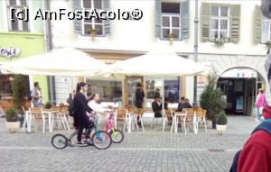 [P12] Casa Frieda, Sibiu, prin vecini » foto by Mioritik
 - 
<span class="allrVoted glyphicon glyphicon-heart hidden" id="av1296462"></span>
<a class="m-l-10 hidden" id="sv1296462" onclick="voting_Foto_DelVot(,1296462,6927)" role="button">șterge vot <span class="glyphicon glyphicon-remove"></span></a>
<a id="v91296462" class=" c-red"  onclick="voting_Foto_SetVot(1296462)" role="button"><span class="glyphicon glyphicon-heart-empty"></span> <b>LIKE</b> = Votează poza</a> <img class="hidden"  id="f1296462W9" src="/imagini/loader.gif" border="0" /><span class="AjErrMes hidden" id="e1296462ErM"></span>