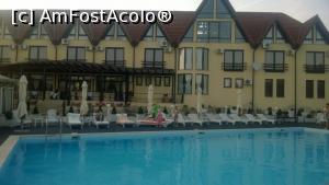 [P01] vedere cu piscina » foto by Noha
 - 
<span class="allrVoted glyphicon glyphicon-heart hidden" id="av773272"></span>
<a class="m-l-10 hidden" id="sv773272" onclick="voting_Foto_DelVot(,773272,6942)" role="button">șterge vot <span class="glyphicon glyphicon-remove"></span></a>
<a id="v9773272" class=" c-red"  onclick="voting_Foto_SetVot(773272)" role="button"><span class="glyphicon glyphicon-heart-empty"></span> <b>LIKE</b> = Votează poza</a> <img class="hidden"  id="f773272W9" src="/imagini/loader.gif" border="0" /><span class="AjErrMes hidden" id="e773272ErM"></span>