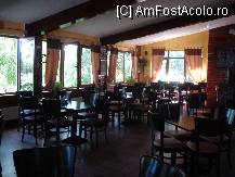 [P03] Restaurantul Trattoria Alfredo - interiorul neluminat » foto by Diaura*
 - 
<span class="allrVoted glyphicon glyphicon-heart hidden" id="av119630"></span>
<a class="m-l-10 hidden" id="sv119630" onclick="voting_Foto_DelVot(,119630,7051)" role="button">șterge vot <span class="glyphicon glyphicon-remove"></span></a>
<a id="v9119630" class=" c-red"  onclick="voting_Foto_SetVot(119630)" role="button"><span class="glyphicon glyphicon-heart-empty"></span> <b>LIKE</b> = Votează poza</a> <img class="hidden"  id="f119630W9" src="/imagini/loader.gif" border="0" /><span class="AjErrMes hidden" id="e119630ErM"></span>