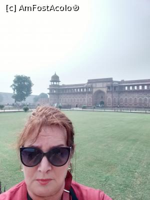 [P22] Red Fort » foto by Yolanda
 - 
<span class="allrVoted glyphicon glyphicon-heart hidden" id="av1139553"></span>
<a class="m-l-10 hidden" id="sv1139553" onclick="voting_Foto_DelVot(,1139553,7081)" role="button">șterge vot <span class="glyphicon glyphicon-remove"></span></a>
<a id="v91139553" class=" c-red"  onclick="voting_Foto_SetVot(1139553)" role="button"><span class="glyphicon glyphicon-heart-empty"></span> <b>LIKE</b> = Votează poza</a> <img class="hidden"  id="f1139553W9" src="/imagini/loader.gif" border="0" /><span class="AjErrMes hidden" id="e1139553ErM"></span>