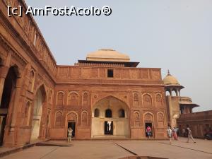 [P24] Red Fort » foto by Yolanda
 - 
<span class="allrVoted glyphicon glyphicon-heart hidden" id="av1139555"></span>
<a class="m-l-10 hidden" id="sv1139555" onclick="voting_Foto_DelVot(,1139555,7081)" role="button">șterge vot <span class="glyphicon glyphicon-remove"></span></a>
<a id="v91139555" class=" c-red"  onclick="voting_Foto_SetVot(1139555)" role="button"><span class="glyphicon glyphicon-heart-empty"></span> <b>LIKE</b> = Votează poza</a> <img class="hidden"  id="f1139555W9" src="/imagini/loader.gif" border="0" /><span class="AjErrMes hidden" id="e1139555ErM"></span>