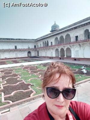 [P32] Red Fort » foto by Yolanda
 - 
<span class="allrVoted glyphicon glyphicon-heart hidden" id="av1139564"></span>
<a class="m-l-10 hidden" id="sv1139564" onclick="voting_Foto_DelVot(,1139564,7081)" role="button">șterge vot <span class="glyphicon glyphicon-remove"></span></a>
<a id="v91139564" class=" c-red"  onclick="voting_Foto_SetVot(1139564)" role="button"><span class="glyphicon glyphicon-heart-empty"></span> <b>LIKE</b> = Votează poza</a> <img class="hidden"  id="f1139564W9" src="/imagini/loader.gif" border="0" /><span class="AjErrMes hidden" id="e1139564ErM"></span>