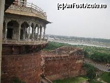 [P11] balconul de unde privea Shah Jahan Taj Mahalul » foto by ghecamelia
 - 
<span class="allrVoted glyphicon glyphicon-heart hidden" id="av121181"></span>
<a class="m-l-10 hidden" id="sv121181" onclick="voting_Foto_DelVot(,121181,7081)" role="button">șterge vot <span class="glyphicon glyphicon-remove"></span></a>
<a id="v9121181" class=" c-red"  onclick="voting_Foto_SetVot(121181)" role="button"><span class="glyphicon glyphicon-heart-empty"></span> <b>LIKE</b> = Votează poza</a> <img class="hidden"  id="f121181W9" src="/imagini/loader.gif" border="0" /><span class="AjErrMes hidden" id="e121181ErM"></span>