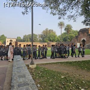 [P38] la mormântul lui Isa Khan » foto by robert
 - 
<span class="allrVoted glyphicon glyphicon-heart hidden" id="av1474338"></span>
<a class="m-l-10 hidden" id="sv1474338" onclick="voting_Foto_DelVot(,1474338,7091)" role="button">șterge vot <span class="glyphicon glyphicon-remove"></span></a>
<a id="v91474338" class=" c-red"  onclick="voting_Foto_SetVot(1474338)" role="button"><span class="glyphicon glyphicon-heart-empty"></span> <b>LIKE</b> = Votează poza</a> <img class="hidden"  id="f1474338W9" src="/imagini/loader.gif" border="0" /><span class="AjErrMes hidden" id="e1474338ErM"></span>