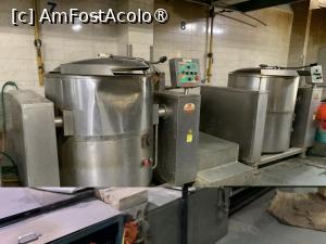 [P55] Gurdwara Bangla Sahib,bucătărie » foto by AZE
 - 
<span class="allrVoted glyphicon glyphicon-heart hidden" id="av1426681"></span>
<a class="m-l-10 hidden" id="sv1426681" onclick="voting_Foto_DelVot(,1426681,7091)" role="button">șterge vot <span class="glyphicon glyphicon-remove"></span></a>
<a id="v91426681" class=" c-red"  onclick="voting_Foto_SetVot(1426681)" role="button"><span class="glyphicon glyphicon-heart-empty"></span> <b>LIKE</b> = Votează poza</a> <img class="hidden"  id="f1426681W9" src="/imagini/loader.gif" border="0" /><span class="AjErrMes hidden" id="e1426681ErM"></span>