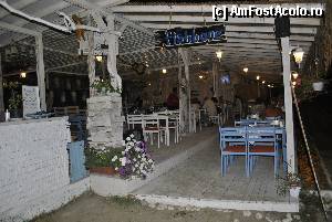 [P02] poza facuta chiar la intrarea in restaurant. Se vede in dreapta un zid (acolo era gratarul)  » foto by droniucm
 - 
<span class="allrVoted glyphicon glyphicon-heart hidden" id="av348760"></span>
<a class="m-l-10 hidden" id="sv348760" onclick="voting_Foto_DelVot(,348760,7131)" role="button">șterge vot <span class="glyphicon glyphicon-remove"></span></a>
<a id="v9348760" class=" c-red"  onclick="voting_Foto_SetVot(348760)" role="button"><span class="glyphicon glyphicon-heart-empty"></span> <b>LIKE</b> = Votează poza</a> <img class="hidden"  id="f348760W9" src="/imagini/loader.gif" border="0" /><span class="AjErrMes hidden" id="e348760ErM"></span>