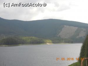 [P18] Barajul Oasa - peisaj » foto by zlatna
 - 
<span class="allrVoted glyphicon glyphicon-heart hidden" id="av744046"></span>
<a class="m-l-10 hidden" id="sv744046" onclick="voting_Foto_DelVot(,744046,7149)" role="button">șterge vot <span class="glyphicon glyphicon-remove"></span></a>
<a id="v9744046" class=" c-red"  onclick="voting_Foto_SetVot(744046)" role="button"><span class="glyphicon glyphicon-heart-empty"></span> <b>LIKE</b> = Votează poza</a> <img class="hidden"  id="f744046W9" src="/imagini/loader.gif" border="0" /><span class="AjErrMes hidden" id="e744046ErM"></span>