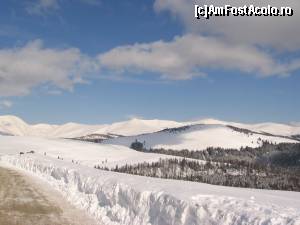 [P14] Transalpina în apropiere de Rânca - 2009.  » foto by tata123 🔱
 - 
<span class="allrVoted glyphicon glyphicon-heart hidden" id="av659484"></span>
<a class="m-l-10 hidden" id="sv659484" onclick="voting_Foto_DelVot(,659484,7149)" role="button">șterge vot <span class="glyphicon glyphicon-remove"></span></a>
<a id="v9659484" class=" c-red"  onclick="voting_Foto_SetVot(659484)" role="button"><span class="glyphicon glyphicon-heart-empty"></span> <b>LIKE</b> = Votează poza</a> <img class="hidden"  id="f659484W9" src="/imagini/loader.gif" border="0" /><span class="AjErrMes hidden" id="e659484ErM"></span>