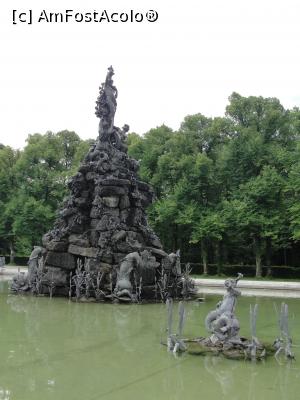 [P04] Castelul Herrenchiemsee - una dintre fântânile laterale » foto by RoxanaGRS
 - 
<span class="allrVoted glyphicon glyphicon-heart hidden" id="av923931"></span>
<a class="m-l-10 hidden" id="sv923931" onclick="voting_Foto_DelVot(,923931,7186)" role="button">șterge vot <span class="glyphicon glyphicon-remove"></span></a>
<a id="v9923931" class=" c-red"  onclick="voting_Foto_SetVot(923931)" role="button"><span class="glyphicon glyphicon-heart-empty"></span> <b>LIKE</b> = Votează poza</a> <img class="hidden"  id="f923931W9" src="/imagini/loader.gif" border="0" /><span class="AjErrMes hidden" id="e923931ErM"></span>