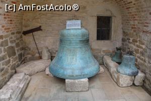 [P27] Mănăstirea Dragomirna, "Zaporojanul" - Clopotul cel Mare turnat la Moscova în 1767, are 1100 kilograme » foto by mprofeanu
 - 
<span class="allrVoted glyphicon glyphicon-heart hidden" id="av1310237"></span>
<a class="m-l-10 hidden" id="sv1310237" onclick="voting_Foto_DelVot(,1310237,7245)" role="button">șterge vot <span class="glyphicon glyphicon-remove"></span></a>
<a id="v91310237" class=" c-red"  onclick="voting_Foto_SetVot(1310237)" role="button"><span class="glyphicon glyphicon-heart-empty"></span> <b>LIKE</b> = Votează poza</a> <img class="hidden"  id="f1310237W9" src="/imagini/loader.gif" border="0" /><span class="AjErrMes hidden" id="e1310237ErM"></span>
