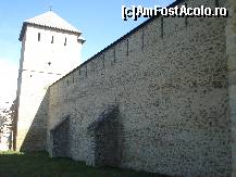 [P04] Alta imagine cu zidurile groase de apare si cu alt turnulet de pe partea stanga cum se intra in manastire » foto by ileanaxperta*
 - 
<span class="allrVoted glyphicon glyphicon-heart hidden" id="av150448"></span>
<a class="m-l-10 hidden" id="sv150448" onclick="voting_Foto_DelVot(,150448,7245)" role="button">șterge vot <span class="glyphicon glyphicon-remove"></span></a>
<a id="v9150448" class=" c-red"  onclick="voting_Foto_SetVot(150448)" role="button"><span class="glyphicon glyphicon-heart-empty"></span> <b>LIKE</b> = Votează poza</a> <img class="hidden"  id="f150448W9" src="/imagini/loader.gif" border="0" /><span class="AjErrMes hidden" id="e150448ErM"></span>