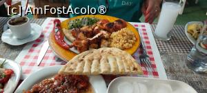 [P10] Ayasofya dürümcüsü kadir - și iar kebab... » foto by Carmen Ion
 - 
<span class="allrVoted glyphicon glyphicon-heart hidden" id="av1509595"></span>
<a class="m-l-10 hidden" id="sv1509595" onclick="voting_Foto_DelVot(,1509595,7254)" role="button">șterge vot <span class="glyphicon glyphicon-remove"></span></a>
<a id="v91509595" class=" c-red"  onclick="voting_Foto_SetVot(1509595)" role="button"><span class="glyphicon glyphicon-heart-empty"></span> <b>LIKE</b> = Votează poza</a> <img class="hidden"  id="f1509595W9" src="/imagini/loader.gif" border="0" /><span class="AjErrMes hidden" id="e1509595ErM"></span>