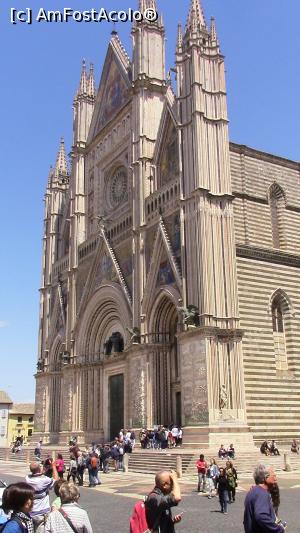 [P12] Orvieto. Fatada Domului.  » foto by ovidiuyepi
 - 
<span class="allrVoted glyphicon glyphicon-heart hidden" id="av1152139"></span>
<a class="m-l-10 hidden" id="sv1152139" onclick="voting_Foto_DelVot(,1152139,7308)" role="button">șterge vot <span class="glyphicon glyphicon-remove"></span></a>
<a id="v91152139" class=" c-red"  onclick="voting_Foto_SetVot(1152139)" role="button"><span class="glyphicon glyphicon-heart-empty"></span> <b>LIKE</b> = Votează poza</a> <img class="hidden"  id="f1152139W9" src="/imagini/loader.gif" border="0" /><span class="AjErrMes hidden" id="e1152139ErM"></span>