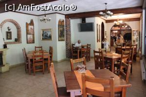 [P11] Transfăgărășanul, Cabana La Cetate, Restaurantul, La studiu » foto by mprofeanu
 - 
<span class="allrVoted glyphicon glyphicon-heart hidden" id="av1243926"></span>
<a class="m-l-10 hidden" id="sv1243926" onclick="voting_Foto_DelVot(,1243926,7327)" role="button">șterge vot <span class="glyphicon glyphicon-remove"></span></a>
<a id="v91243926" class=" c-red"  onclick="voting_Foto_SetVot(1243926)" role="button"><span class="glyphicon glyphicon-heart-empty"></span> <b>LIKE</b> = Votează poza</a> <img class="hidden"  id="f1243926W9" src="/imagini/loader.gif" border="0" /><span class="AjErrMes hidden" id="e1243926ErM"></span>