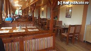 [P03] Restaurantul » foto by AleDia
 - 
<span class="allrVoted glyphicon glyphicon-heart hidden" id="av686436"></span>
<a class="m-l-10 hidden" id="sv686436" onclick="voting_Foto_DelVot(,686436,7327)" role="button">șterge vot <span class="glyphicon glyphicon-remove"></span></a>
<a id="v9686436" class=" c-red"  onclick="voting_Foto_SetVot(686436)" role="button"><span class="glyphicon glyphicon-heart-empty"></span> <b>LIKE</b> = Votează poza</a> <img class="hidden"  id="f686436W9" src="/imagini/loader.gif" border="0" /><span class="AjErrMes hidden" id="e686436ErM"></span>