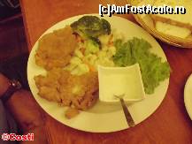 [P13] Şniţel cu sos gorgonzola şi legume asortate. » foto by Costi
 - 
<span class="allrVoted glyphicon glyphicon-heart hidden" id="av318432"></span>
<a class="m-l-10 hidden" id="sv318432" onclick="voting_Foto_DelVot(,318432,7327)" role="button">șterge vot <span class="glyphicon glyphicon-remove"></span></a>
<a id="v9318432" class=" c-red"  onclick="voting_Foto_SetVot(318432)" role="button"><span class="glyphicon glyphicon-heart-empty"></span> <b>LIKE</b> = Votează poza</a> <img class="hidden"  id="f318432W9" src="/imagini/loader.gif" border="0" /><span class="AjErrMes hidden" id="e318432ErM"></span>