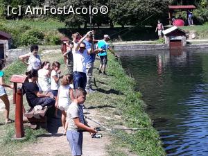[P11] Turisti la pescuit » foto by Oana07
 - 
<span class="allrVoted glyphicon glyphicon-heart hidden" id="av997411"></span>
<a class="m-l-10 hidden" id="sv997411" onclick="voting_Foto_DelVot(,997411,7327)" role="button">șterge vot <span class="glyphicon glyphicon-remove"></span></a>
<a id="v9997411" class=" c-red"  onclick="voting_Foto_SetVot(997411)" role="button"><span class="glyphicon glyphicon-heart-empty"></span> <b>LIKE</b> = Votează poza</a> <img class="hidden"  id="f997411W9" src="/imagini/loader.gif" border="0" /><span class="AjErrMes hidden" id="e997411ErM"></span>