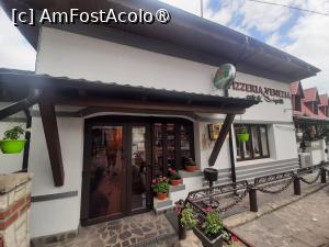[P01] Pizzeria Venezia » foto by adso
 - 
<span class="allrVoted glyphicon glyphicon-heart hidden" id="av1528651"></span>
<a class="m-l-10 hidden" id="sv1528651" onclick="voting_Foto_DelVot(,1528651,7328)" role="button">șterge vot <span class="glyphicon glyphicon-remove"></span></a>
<a id="v91528651" class=" c-red"  onclick="voting_Foto_SetVot(1528651)" role="button"><span class="glyphicon glyphicon-heart-empty"></span> <b>LIKE</b> = Votează poza</a> <img class="hidden"  id="f1528651W9" src="/imagini/loader.gif" border="0" /><span class="AjErrMes hidden" id="e1528651ErM"></span>
