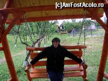 [P16] Şi cum în fiecare din noi mai stă cuibărit acolo, undeva, un copil,... ne mai dăm şi în leagăn uneori- curtea Vilei Maria Durău » foto by mirelopodu*
 - 
<span class="allrVoted glyphicon glyphicon-heart hidden" id="av142176"></span>
<a class="m-l-10 hidden" id="sv142176" onclick="voting_Foto_DelVot(,142176,7355)" role="button">șterge vot <span class="glyphicon glyphicon-remove"></span></a>
<a id="v9142176" class=" c-red"  onclick="voting_Foto_SetVot(142176)" role="button"><span class="glyphicon glyphicon-heart-empty"></span> <b>LIKE</b> = Votează poza</a> <img class="hidden"  id="f142176W9" src="/imagini/loader.gif" border="0" /><span class="AjErrMes hidden" id="e142176ErM"></span>