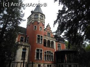 [P02] Dofteana - Castelul Ghika. Turnul cu scara în spirală. » foto by iulianic
 - 
<span class="allrVoted glyphicon glyphicon-heart hidden" id="av1475964"></span>
<a class="m-l-10 hidden" id="sv1475964" onclick="voting_Foto_DelVot(,1475964,7361)" role="button">șterge vot <span class="glyphicon glyphicon-remove"></span></a>
<a id="v91475964" class=" c-red"  onclick="voting_Foto_SetVot(1475964)" role="button"><span class="glyphicon glyphicon-heart-empty"></span> <b>LIKE</b> = Votează poza</a> <img class="hidden"  id="f1475964W9" src="/imagini/loader.gif" border="0" /><span class="AjErrMes hidden" id="e1475964ErM"></span>