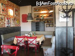 [P01] Ego Pizza& Grill-Interiorul placut, specific unei pizzerii.  » foto by Floria
 - 
<span class="allrVoted glyphicon glyphicon-heart hidden" id="av700822"></span>
<a class="m-l-10 hidden" id="sv700822" onclick="voting_Foto_DelVot(,700822,7373)" role="button">șterge vot <span class="glyphicon glyphicon-remove"></span></a>
<a id="v9700822" class=" c-red"  onclick="voting_Foto_SetVot(700822)" role="button"><span class="glyphicon glyphicon-heart-empty"></span> <b>LIKE</b> = Votează poza</a> <img class="hidden"  id="f700822W9" src="/imagini/loader.gif" border="0" /><span class="AjErrMes hidden" id="e700822ErM"></span>