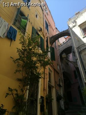 [P47] Prin zona veche din San Remo » foto by crismis
 - 
<span class="allrVoted glyphicon glyphicon-heart hidden" id="av940530"></span>
<a class="m-l-10 hidden" id="sv940530" onclick="voting_Foto_DelVot(,940530,7390)" role="button">șterge vot <span class="glyphicon glyphicon-remove"></span></a>
<a id="v9940530" class=" c-red"  onclick="voting_Foto_SetVot(940530)" role="button"><span class="glyphicon glyphicon-heart-empty"></span> <b>LIKE</b> = Votează poza</a> <img class="hidden"  id="f940530W9" src="/imagini/loader.gif" border="0" /><span class="AjErrMes hidden" id="e940530ErM"></span>