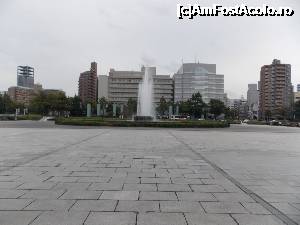 [P54] Hiroshima, Parcul Memorial al Păcii, Fântâna de Rugăciune, aruncă la fiecare minut tone de apă, parcă pentru a domoli setea celor arși » foto by mprofeanu
 - 
<span class="allrVoted glyphicon glyphicon-heart hidden" id="av699514"></span>
<a class="m-l-10 hidden" id="sv699514" onclick="voting_Foto_DelVot(,699514,7440)" role="button">șterge vot <span class="glyphicon glyphicon-remove"></span></a>
<a id="v9699514" class=" c-red"  onclick="voting_Foto_SetVot(699514)" role="button"><span class="glyphicon glyphicon-heart-empty"></span> <b>LIKE</b> = Votează poza</a> <img class="hidden"  id="f699514W9" src="/imagini/loader.gif" border="0" /><span class="AjErrMes hidden" id="e699514ErM"></span>