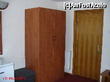 [P21] Vila Belvedere Busteni - usa de la intrare in camera » foto by ascent
 - 
<span class="allrVoted glyphicon glyphicon-heart hidden" id="av135659"></span>
<a class="m-l-10 hidden" id="sv135659" onclick="voting_Foto_DelVot(,135659,7442)" role="button">șterge vot <span class="glyphicon glyphicon-remove"></span></a>
<a id="v9135659" class=" c-red"  onclick="voting_Foto_SetVot(135659)" role="button"><span class="glyphicon glyphicon-heart-empty"></span> <b>LIKE</b> = Votează poza</a> <img class="hidden"  id="f135659W9" src="/imagini/loader.gif" border="0" /><span class="AjErrMes hidden" id="e135659ErM"></span>