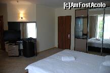 [P03] Camera dubla ( vedere din alt unghi ) Hotel Jazz - Chisinau » foto by mariana
 - 
<span class="allrVoted glyphicon glyphicon-heart hidden" id="av136375"></span>
<a class="m-l-10 hidden" id="sv136375" onclick="voting_Foto_DelVot(,136375,7456)" role="button">șterge vot <span class="glyphicon glyphicon-remove"></span></a>
<a id="v9136375" class=" c-red"  onclick="voting_Foto_SetVot(136375)" role="button"><span class="glyphicon glyphicon-heart-empty"></span> <b>LIKE</b> = Votează poza</a> <img class="hidden"  id="f136375W9" src="/imagini/loader.gif" border="0" /><span class="AjErrMes hidden" id="e136375ErM"></span>