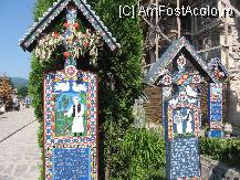 [P11] Cimitirul Vesel din Sapanta - fost-au oameni gospodari unii » foto by Diaura*
 - 
<span class="allrVoted glyphicon glyphicon-heart hidden" id="av51590"></span>
<a class="m-l-10 hidden" id="sv51590" onclick="voting_Foto_DelVot(,51590,7494)" role="button">șterge vot <span class="glyphicon glyphicon-remove"></span></a>
<a id="v951590" class=" c-red"  onclick="voting_Foto_SetVot(51590)" role="button"><span class="glyphicon glyphicon-heart-empty"></span> <b>LIKE</b> = Votează poza</a> <img class="hidden"  id="f51590W9" src="/imagini/loader.gif" border="0" /><span class="AjErrMes hidden" id="e51590ErM"></span>