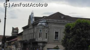 [P06] 6. Din nefericire, cele mai importante clădiri nu au apărut în fața aparatului meu de fotografiat.  » foto by msnd
 - 
<span class="allrVoted glyphicon glyphicon-heart hidden" id="av1154062"></span>
<a class="m-l-10 hidden" id="sv1154062" onclick="voting_Foto_DelVot(,1154062,7527)" role="button">șterge vot <span class="glyphicon glyphicon-remove"></span></a>
<a id="v91154062" class=" c-red"  onclick="voting_Foto_SetVot(1154062)" role="button"><span class="glyphicon glyphicon-heart-empty"></span> <b>LIKE</b> = Votează poza</a> <img class="hidden"  id="f1154062W9" src="/imagini/loader.gif" border="0" /><span class="AjErrMes hidden" id="e1154062ErM"></span>