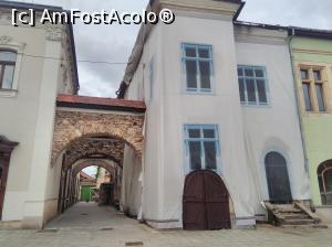 [P09] 9. Din nefericire, dovada dragostei lui Iancu de Hunedoara pentru soția sa, Elisabeta Szilágyi, este în renovare și îmbrăcată în prelate pictate.  » foto by msnd
 - 
<span class="allrVoted glyphicon glyphicon-heart hidden" id="av1154065"></span>
<a class="m-l-10 hidden" id="sv1154065" onclick="voting_Foto_DelVot(,1154065,7527)" role="button">șterge vot <span class="glyphicon glyphicon-remove"></span></a>
<a id="v91154065" class=" c-red"  onclick="voting_Foto_SetVot(1154065)" role="button"><span class="glyphicon glyphicon-heart-empty"></span> <b>LIKE</b> = Votează poza</a> <img class="hidden"  id="f1154065W9" src="/imagini/loader.gif" border="0" /><span class="AjErrMes hidden" id="e1154065ErM"></span>