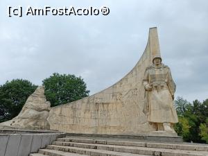 [P02] Monumentul Ostașului Român. » foto by tata123 🔱
 - 
<span class="allrVoted glyphicon glyphicon-heart hidden" id="av1344365"></span>
<a class="m-l-10 hidden" id="sv1344365" onclick="voting_Foto_DelVot(,1344365,7527)" role="button">șterge vot <span class="glyphicon glyphicon-remove"></span></a>
<a id="v91344365" class=" c-red"  onclick="voting_Foto_SetVot(1344365)" role="button"><span class="glyphicon glyphicon-heart-empty"></span> <b>LIKE</b> = Votează poza</a> <img class="hidden"  id="f1344365W9" src="/imagini/loader.gif" border="0" /><span class="AjErrMes hidden" id="e1344365ErM"></span>