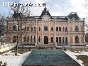 [P03] Conacul Manuc Bey - Palatul princiar » foto by adso
 - 
<span class="allrVoted glyphicon glyphicon-heart hidden" id="av1402887"></span>
<a class="m-l-10 hidden" id="sv1402887" onclick="voting_Foto_DelVot(,1402887,7530)" role="button">șterge vot <span class="glyphicon glyphicon-remove"></span></a>
<a id="v91402887" class=" c-red"  onclick="voting_Foto_SetVot(1402887)" role="button"><span class="glyphicon glyphicon-heart-empty"></span> <b>LIKE</b> = Votează poza</a> <img class="hidden"  id="f1402887W9" src="/imagini/loader.gif" border="0" /><span class="AjErrMes hidden" id="e1402887ErM"></span>