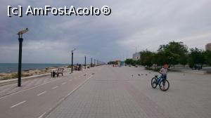 [P28] Zona de promenada in Aktau la marea Caspica » foto by julienpopa
 - 
<span class="allrVoted glyphicon glyphicon-heart hidden" id="av735366"></span>
<a class="m-l-10 hidden" id="sv735366" onclick="voting_Foto_DelVot(,735366,7534)" role="button">șterge vot <span class="glyphicon glyphicon-remove"></span></a>
<a id="v9735366" class=" c-red"  onclick="voting_Foto_SetVot(735366)" role="button"><span class="glyphicon glyphicon-heart-empty"></span> <b>LIKE</b> = Votează poza</a> <img class="hidden"  id="f735366W9" src="/imagini/loader.gif" border="0" /><span class="AjErrMes hidden" id="e735366ErM"></span>