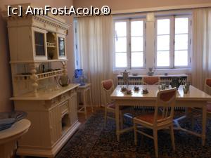 [P24] Sinaia - Castelul Pelisor. Interior. » foto by iulianic
 - 
<span class="allrVoted glyphicon glyphicon-heart hidden" id="av1289376"></span>
<a class="m-l-10 hidden" id="sv1289376" onclick="voting_Foto_DelVot(,1289376,7548)" role="button">șterge vot <span class="glyphicon glyphicon-remove"></span></a>
<a id="v91289376" class=" c-red"  onclick="voting_Foto_SetVot(1289376)" role="button"><span class="glyphicon glyphicon-heart-empty"></span> <b>LIKE</b> = Votează poza</a> <img class="hidden"  id="f1289376W9" src="/imagini/loader.gif" border="0" /><span class="AjErrMes hidden" id="e1289376ErM"></span>