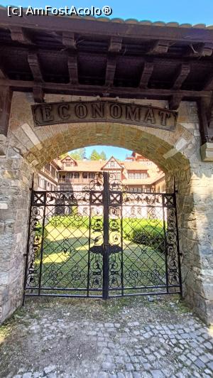 [P05] Poartă acces - Hotel Economat. » foto by tata123 🔱
 - 
<span class="allrVoted glyphicon glyphicon-heart hidden" id="av1388509"></span>
<a class="m-l-10 hidden" id="sv1388509" onclick="voting_Foto_DelVot(,1388509,7548)" role="button">șterge vot <span class="glyphicon glyphicon-remove"></span></a>
<a id="v91388509" class=" c-red"  onclick="voting_Foto_SetVot(1388509)" role="button"><span class="glyphicon glyphicon-heart-empty"></span> <b>LIKE</b> = Votează poza</a> <img class="hidden"  id="f1388509W9" src="/imagini/loader.gif" border="0" /><span class="AjErrMes hidden" id="e1388509ErM"></span>