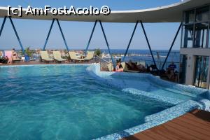 [P11] Piscina de la ultimul etaj.  » foto by BlackHand
 - 
<span class="allrVoted glyphicon glyphicon-heart hidden" id="av1086716"></span>
<a class="m-l-10 hidden" id="sv1086716" onclick="voting_Foto_DelVot(,1086716,7556)" role="button">șterge vot <span class="glyphicon glyphicon-remove"></span></a>
<a id="v91086716" class=" c-red"  onclick="voting_Foto_SetVot(1086716)" role="button"><span class="glyphicon glyphicon-heart-empty"></span> <b>LIKE</b> = Votează poza</a> <img class="hidden"  id="f1086716W9" src="/imagini/loader.gif" border="0" /><span class="AjErrMes hidden" id="e1086716ErM"></span>