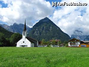 [P22] Biserica din Pertisau » foto by saxonul
 - 
<span class="allrVoted glyphicon glyphicon-heart hidden" id="av545471"></span>
<a class="m-l-10 hidden" id="sv545471" onclick="voting_Foto_DelVot(,545471,7577)" role="button">șterge vot <span class="glyphicon glyphicon-remove"></span></a>
<a id="v9545471" class=" c-red"  onclick="voting_Foto_SetVot(545471)" role="button"><span class="glyphicon glyphicon-heart-empty"></span> <b>LIKE</b> = Votează poza</a> <img class="hidden"  id="f545471W9" src="/imagini/loader.gif" border="0" /><span class="AjErrMes hidden" id="e545471ErM"></span>