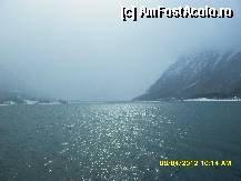 [P61] lacul Achensee mangaiat de raze de soare, cand viscolul s-a mai domolit.Pentru imaginea asta mi-am dorit sa merg acolo. » foto by adryana
 - 
<span class="allrVoted glyphicon glyphicon-heart hidden" id="av314773"></span>
<a class="m-l-10 hidden" id="sv314773" onclick="voting_Foto_DelVot(,314773,7577)" role="button">șterge vot <span class="glyphicon glyphicon-remove"></span></a>
<a id="v9314773" class=" c-red"  onclick="voting_Foto_SetVot(314773)" role="button"><span class="glyphicon glyphicon-heart-empty"></span> <b>LIKE</b> = Votează poza</a> <img class="hidden"  id="f314773W9" src="/imagini/loader.gif" border="0" /><span class="AjErrMes hidden" id="e314773ErM"></span>