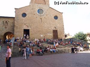 [P11] Piazza Duomo -Collegiata di Santa Maria Assunta » foto by Mika
 - 
<span class="allrVoted glyphicon glyphicon-heart hidden" id="av677103"></span>
<a class="m-l-10 hidden" id="sv677103" onclick="voting_Foto_DelVot(,677103,7623)" role="button">șterge vot <span class="glyphicon glyphicon-remove"></span></a>
<a id="v9677103" class=" c-red"  onclick="voting_Foto_SetVot(677103)" role="button"><span class="glyphicon glyphicon-heart-empty"></span> <b>LIKE</b> = Votează poza</a> <img class="hidden"  id="f677103W9" src="/imagini/loader.gif" border="0" /><span class="AjErrMes hidden" id="e677103ErM"></span>
