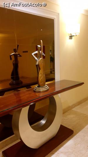 [P33] Decorațiuni de prin hotel - Premier Le Reve&spa » foto by k-lator
 - 
<span class="allrVoted glyphicon glyphicon-heart hidden" id="av1224032"></span>
<a class="m-l-10 hidden" id="sv1224032" onclick="voting_Foto_DelVot(,1224032,7643)" role="button">șterge vot <span class="glyphicon glyphicon-remove"></span></a>
<a id="v91224032" class=" c-red"  onclick="voting_Foto_SetVot(1224032)" role="button"><span class="glyphicon glyphicon-heart-empty"></span> <b>LIKE</b> = Votează poza</a> <img class="hidden"  id="f1224032W9" src="/imagini/loader.gif" border="0" /><span class="AjErrMes hidden" id="e1224032ErM"></span>