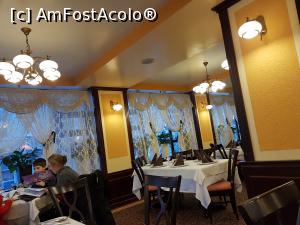 [P01] In restaurantul Dorna » foto by DOINITA
 - 
<span class="allrVoted glyphicon glyphicon-heart hidden" id="av944803"></span>
<a class="m-l-10 hidden" id="sv944803" onclick="voting_Foto_DelVot(,944803,7664)" role="button">șterge vot <span class="glyphicon glyphicon-remove"></span></a>
<a id="v9944803" class=" c-red"  onclick="voting_Foto_SetVot(944803)" role="button"><span class="glyphicon glyphicon-heart-empty"></span> <b>LIKE</b> = Votează poza</a> <img class="hidden"  id="f944803W9" src="/imagini/loader.gif" border="0" /><span class="AjErrMes hidden" id="e944803ErM"></span>