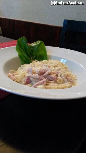 [P03] Paste carbonara » foto by Mina12
 - 
<span class="allrVoted glyphicon glyphicon-heart hidden" id="av703931"></span>
<a class="m-l-10 hidden" id="sv703931" onclick="voting_Foto_DelVot(,703931,7664)" role="button">șterge vot <span class="glyphicon glyphicon-remove"></span></a>
<a id="v9703931" class=" c-red"  onclick="voting_Foto_SetVot(703931)" role="button"><span class="glyphicon glyphicon-heart-empty"></span> <b>LIKE</b> = Votează poza</a> <img class="hidden"  id="f703931W9" src="/imagini/loader.gif" border="0" /><span class="AjErrMes hidden" id="e703931ErM"></span>
