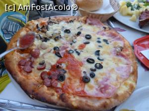 [P09] Pizza pe vatra » foto by fredutza
 - 
<span class="allrVoted glyphicon glyphicon-heart hidden" id="av955944"></span>
<a class="m-l-10 hidden" id="sv955944" onclick="voting_Foto_DelVot(,955944,7664)" role="button">șterge vot <span class="glyphicon glyphicon-remove"></span></a>
<a id="v9955944" class=" c-red"  onclick="voting_Foto_SetVot(955944)" role="button"><span class="glyphicon glyphicon-heart-empty"></span> <b>LIKE</b> = Votează poza</a> <img class="hidden"  id="f955944W9" src="/imagini/loader.gif" border="0" /><span class="AjErrMes hidden" id="e955944ErM"></span>